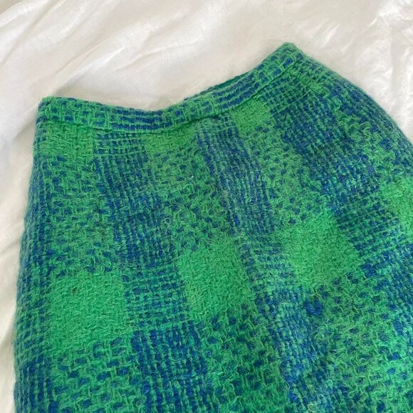 Vintage green and blue wool plaid skirt - Picture 3 of 4